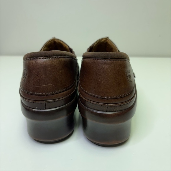 Ariat Women’s 9 Shasta Brown Leather Harness Slip On Comfort Closed Clog Shoe - Picture 4 of 7